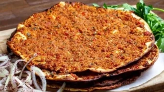 İşte lahmacun harcına hile karıştıran 12 restoran!